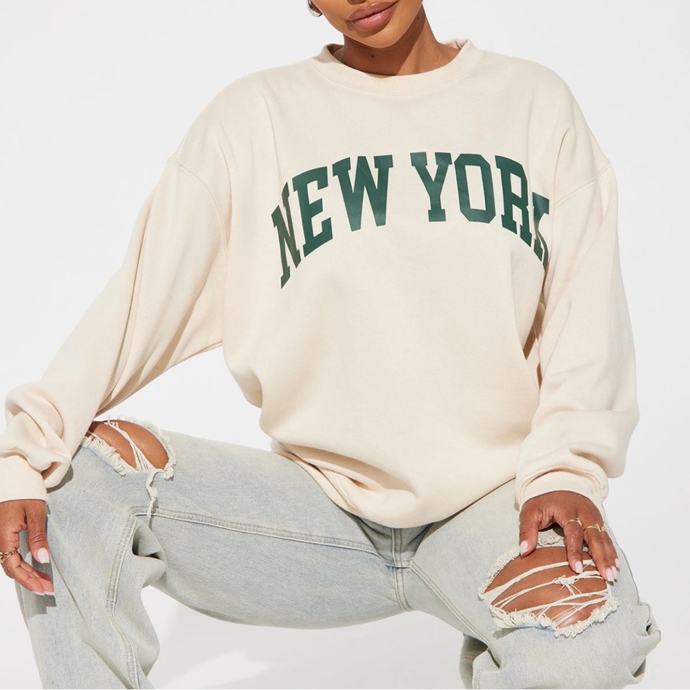 Sweatshirt